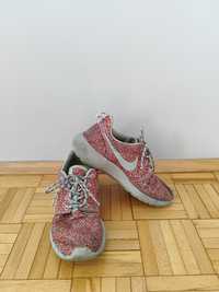 Buty sportowe Roshe Run Nike 36