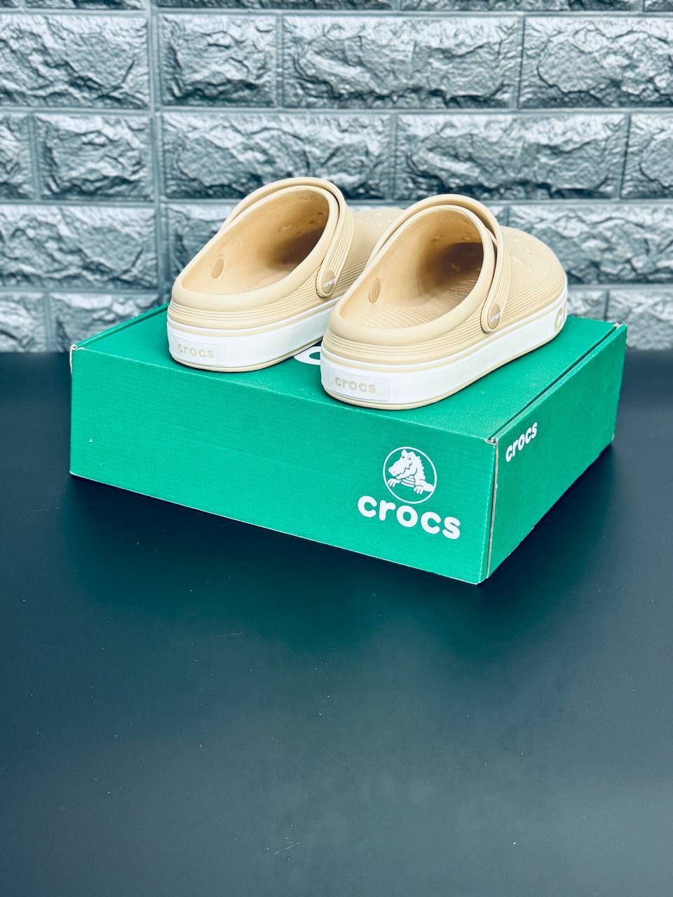 Женские шлепанцы crocs тапочки крокс