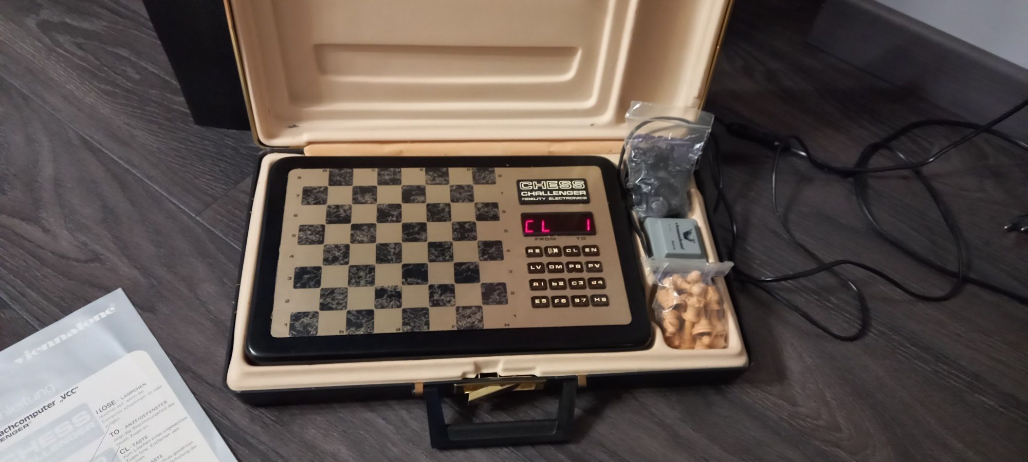 Elektroniczne szachy CHESS vintage