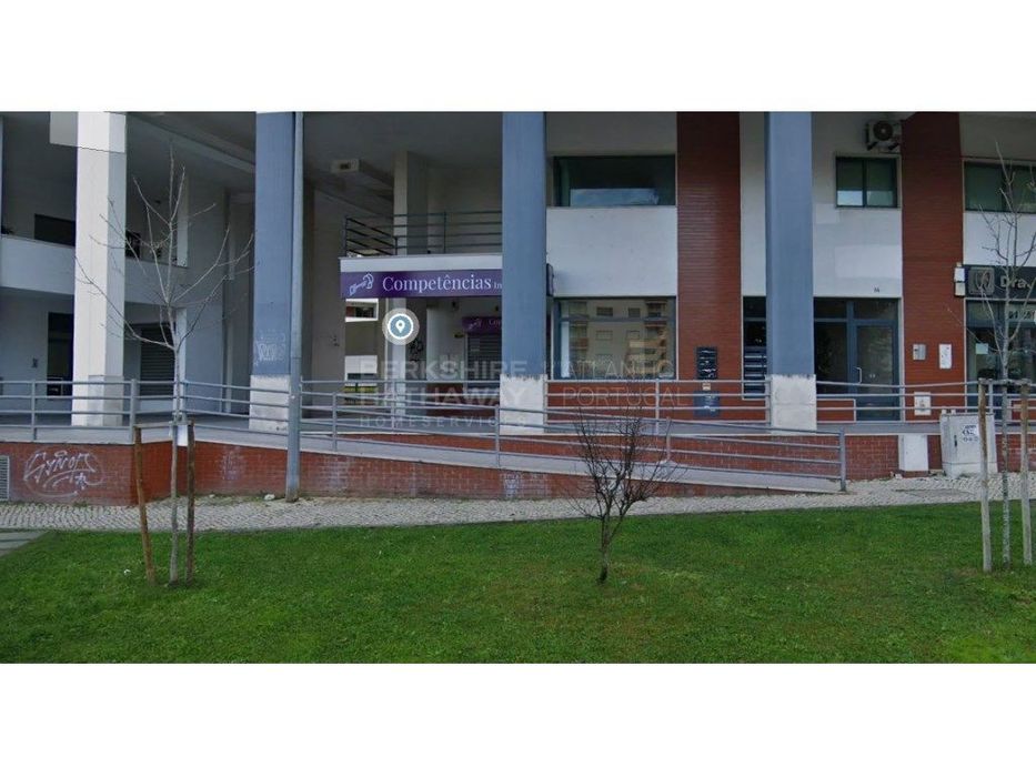 Loja em Setúbal com 1 lugar de Estacionamento