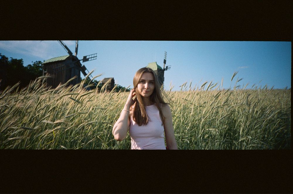 Minolta Freedom Vista панорамний компакт