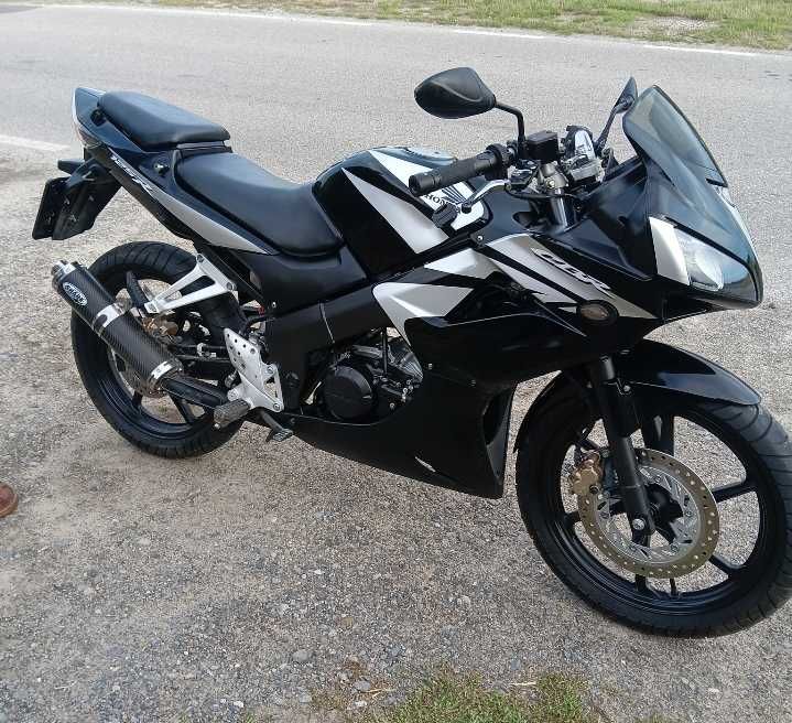 Honda CBR  125 w bardzo dobrym stanie