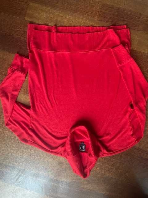 Luźny czerwony sweter, golf GAP - rozm. M/L