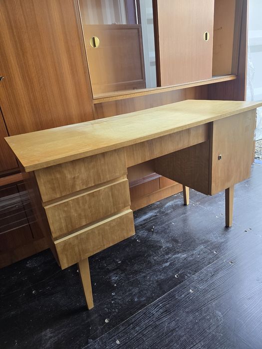 Biurko Vintage, PRL, patyczak, Skandynawia, DDR