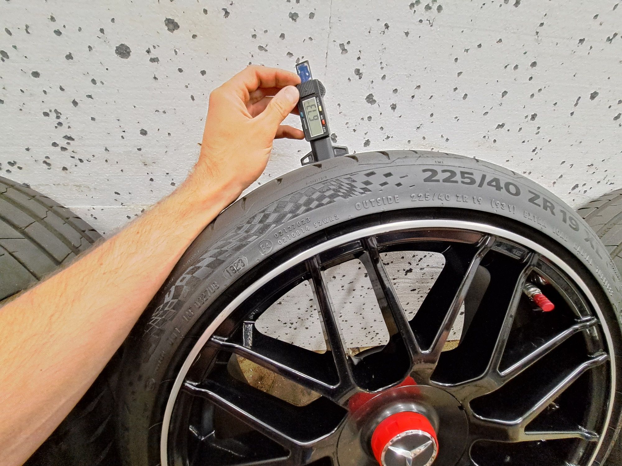 Alufelgi 19 Mercedes AMG 5x112 ET45 8,5J Opony Lato Continental 225 40