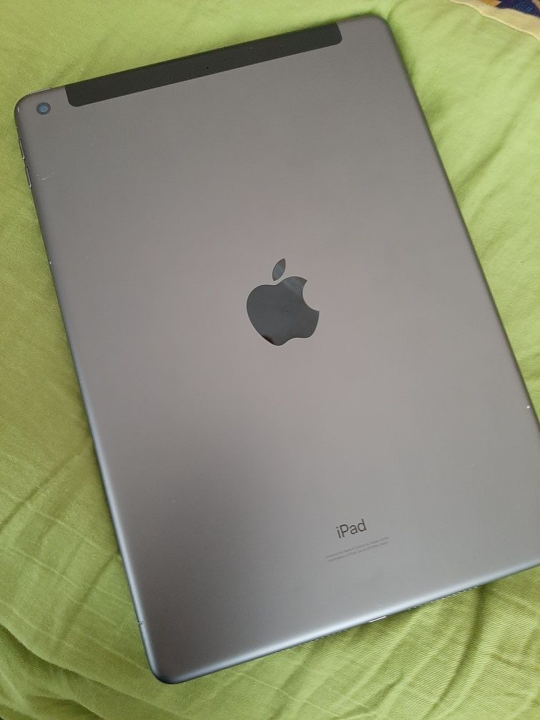 Продам Apple IPad 7