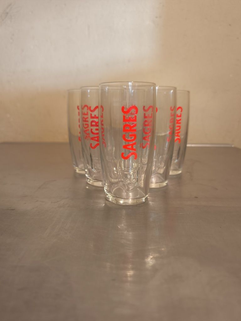 Copos de vidro de restaurante