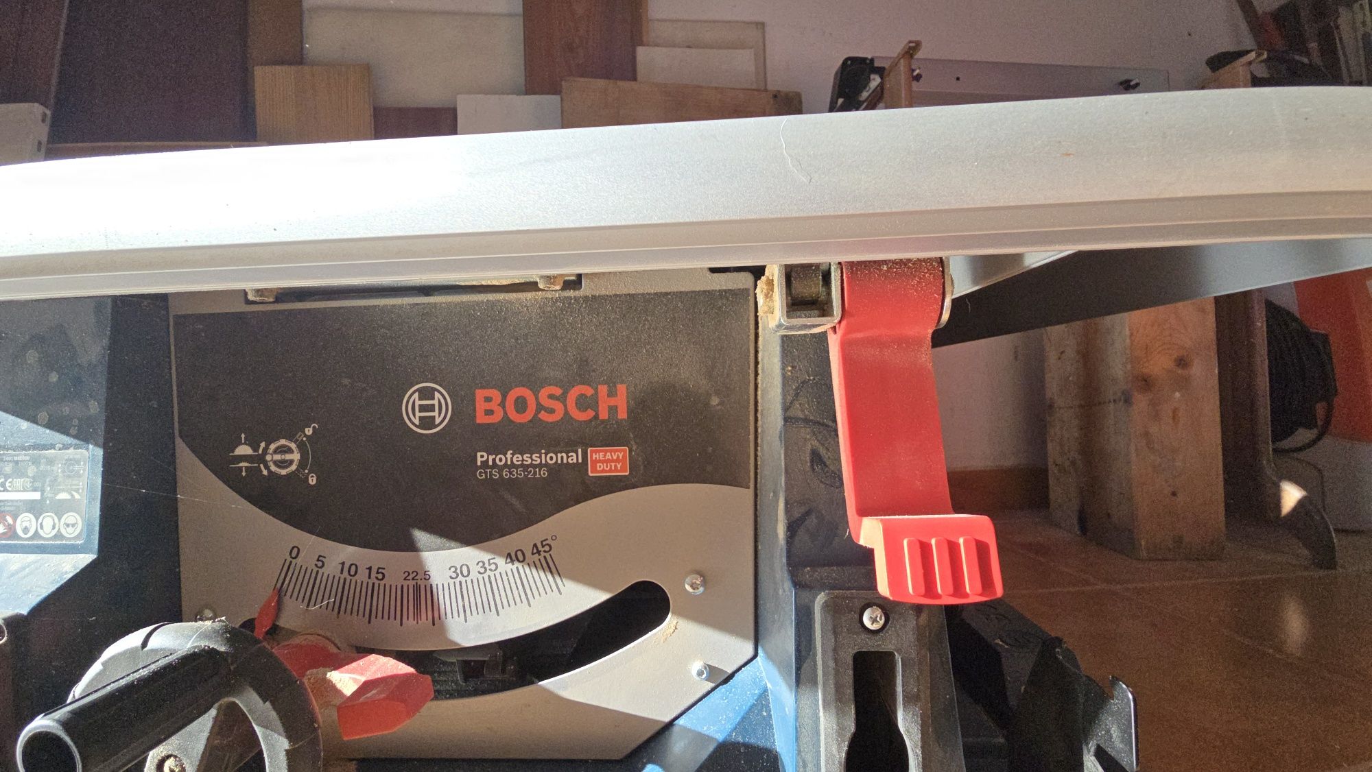 Serra de mesa Bosch 635-216