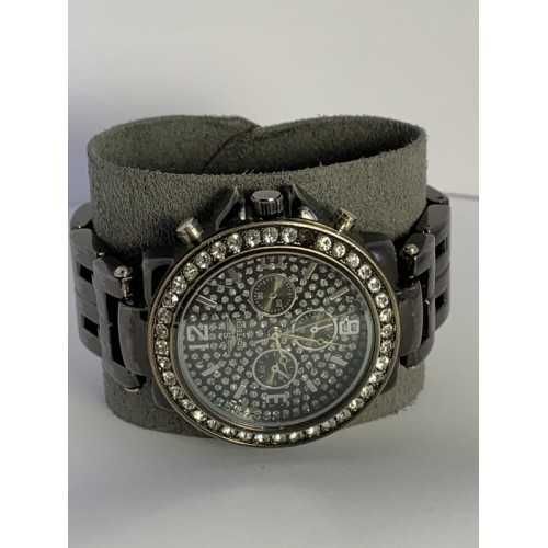 Часы женские Softech Diamante Dial Gun Black&Silver Watch