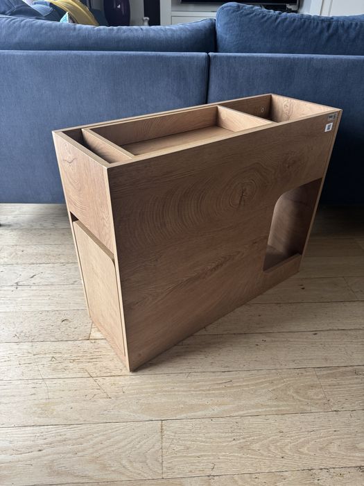 Szafeczka przykanapowa, stolik pomocniczy, regał SoBuy