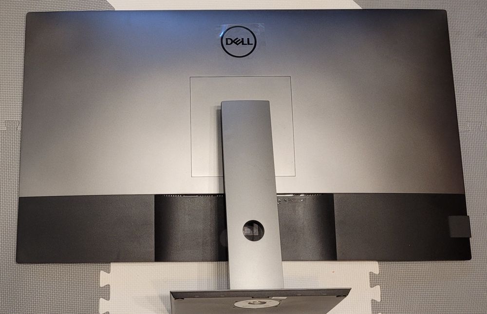 Monitor 4K 43" Dell UltraSharp U4320Q