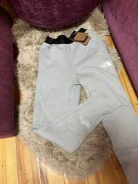 The North Face spodnie treningowe dresowe dresy r S fleece pant