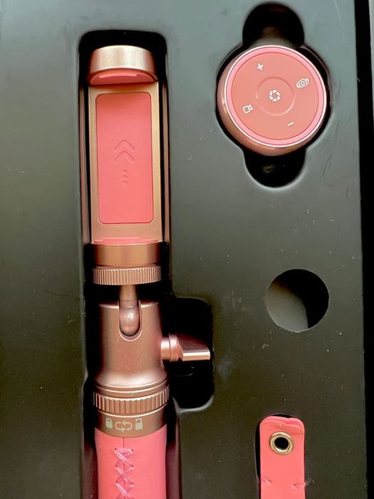 Селфі-монопод Momax Selfie Pro Bluetooth Selfie Pod 90 см Rose Gold (K