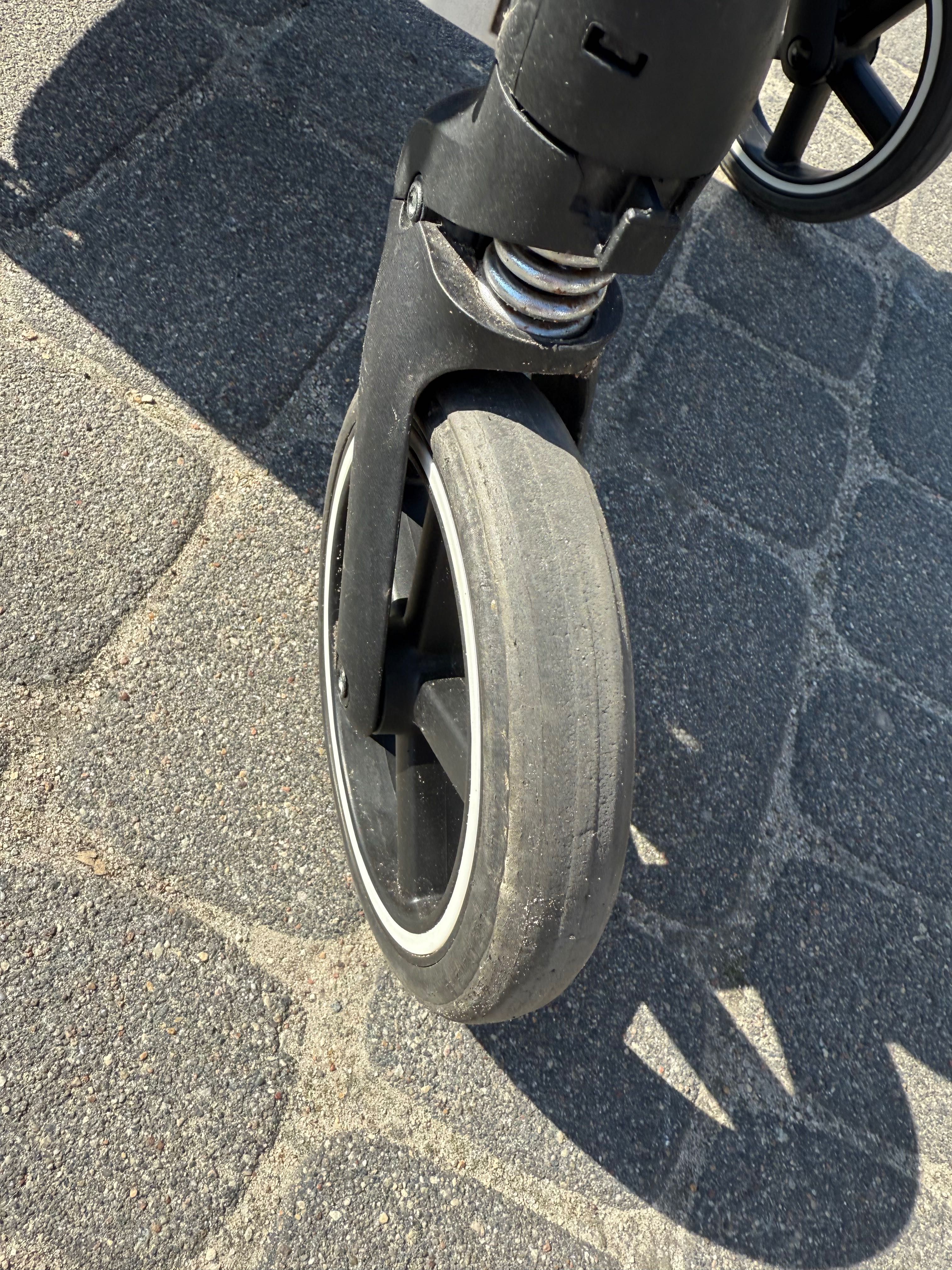 Wózek spacerowy Cybex Eezy S+2 szary pomarańczowy unisex samolotowy