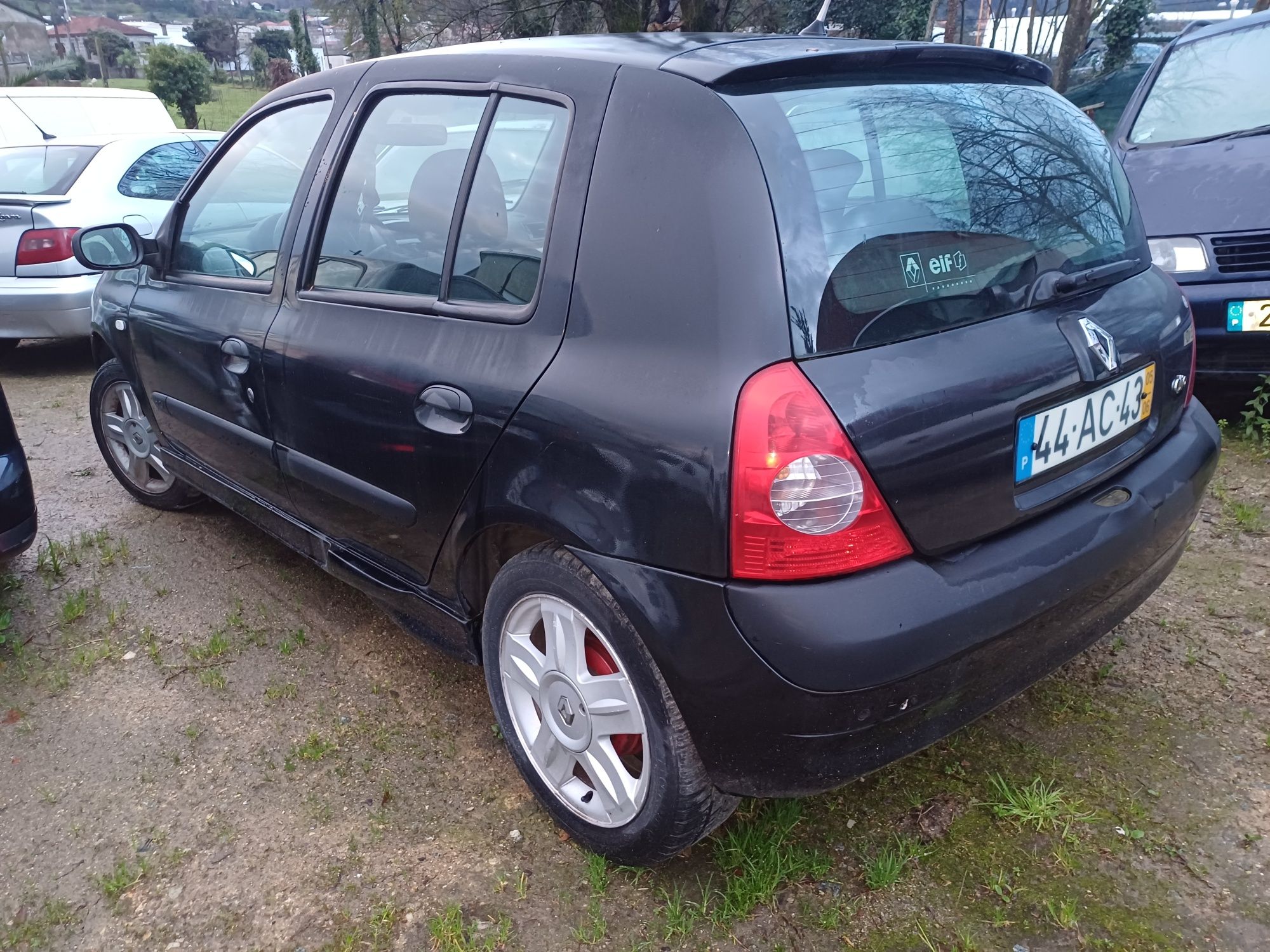 Vendo renault clio 1.5 dci ano 2005 com a.c