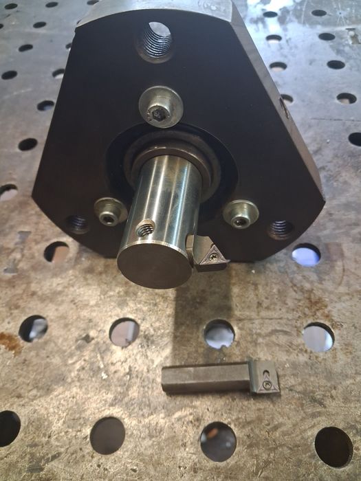 Wytaczarka mobilna mocowanie do slepych otworow