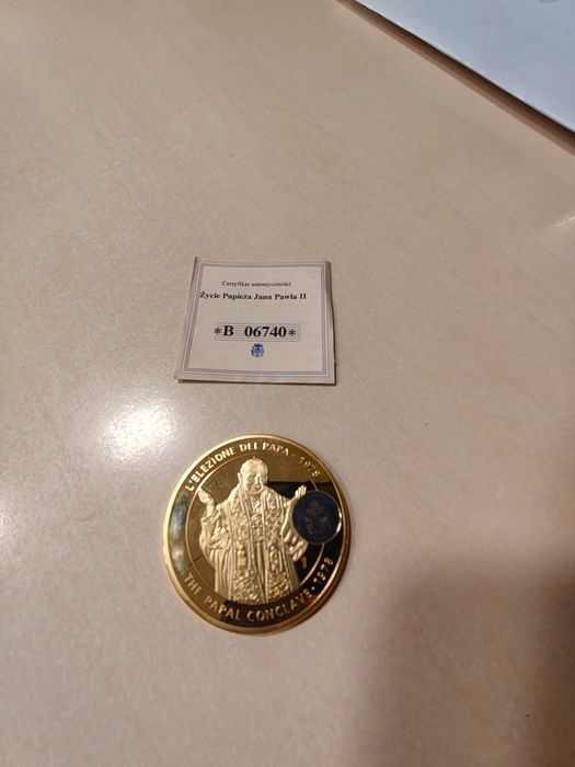 Medal Życie Papieża Jana Pawła II - Wybór Papieża