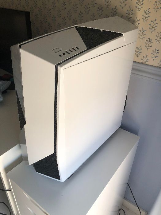 Computador gaming 16GB  e i5 8600K RTX 3080