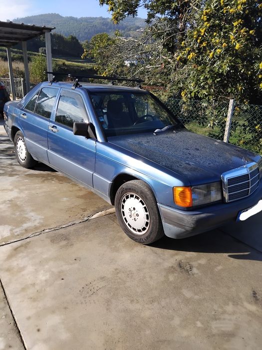 Mercedes 190 a funcionar 5 *