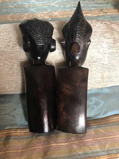 Esculturas artesanais africanas madeira maciça pau preto dos anos 60