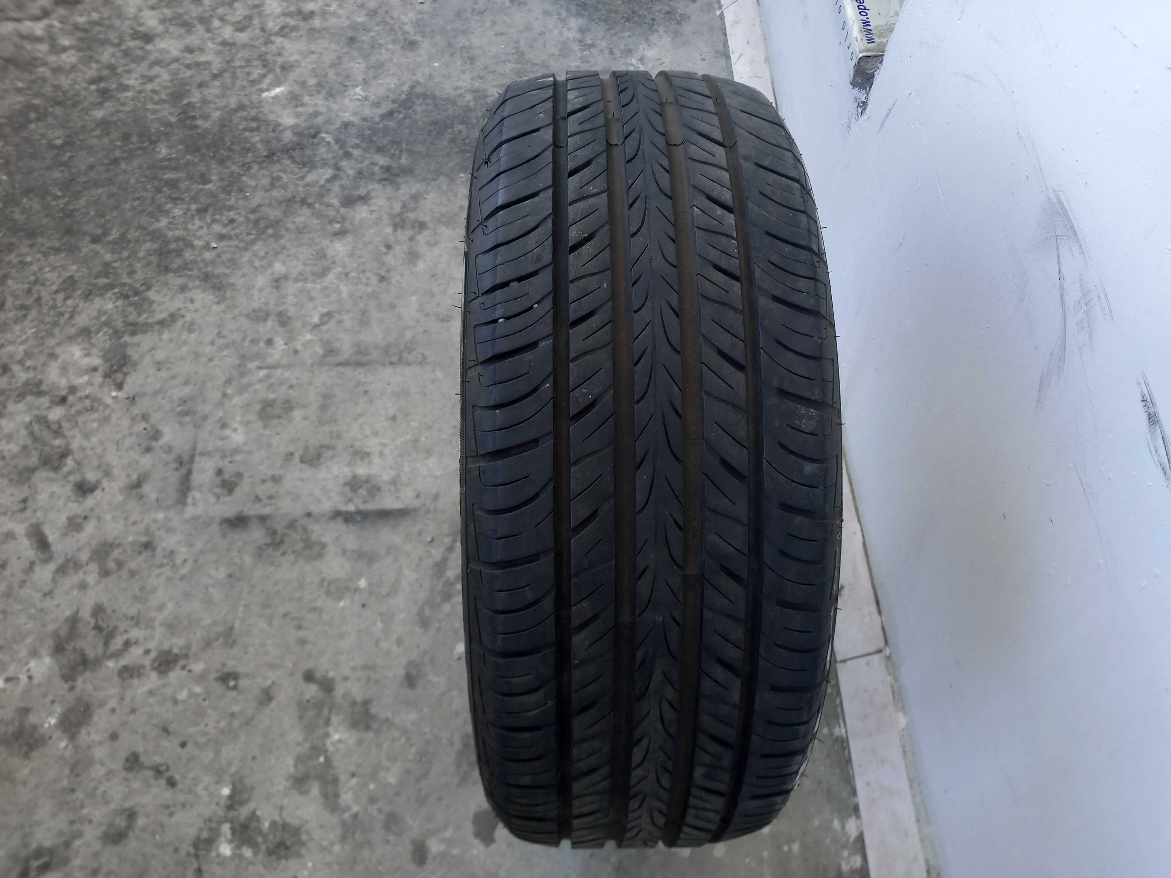 Літня шина 215/55/r17