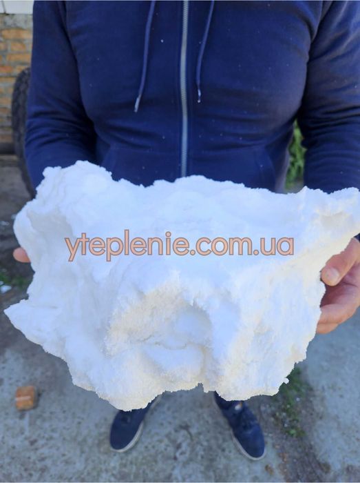 Утеплення будинку піноізолом