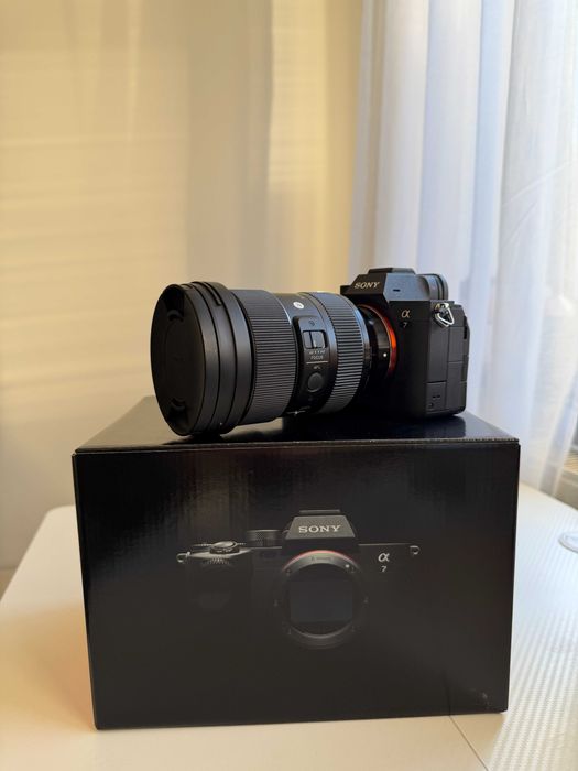 Sony A7 IV + Sigma 24-70 f/2.8 Art + akcesoria