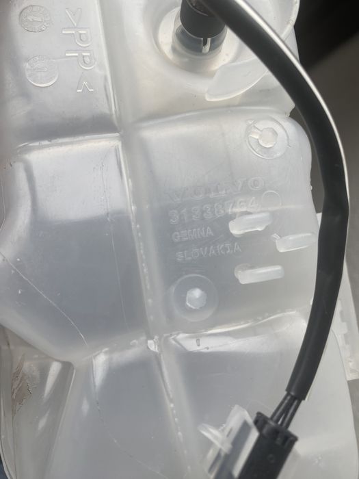 Zbiornik zbiorniczek wyrównawczy volvo v40