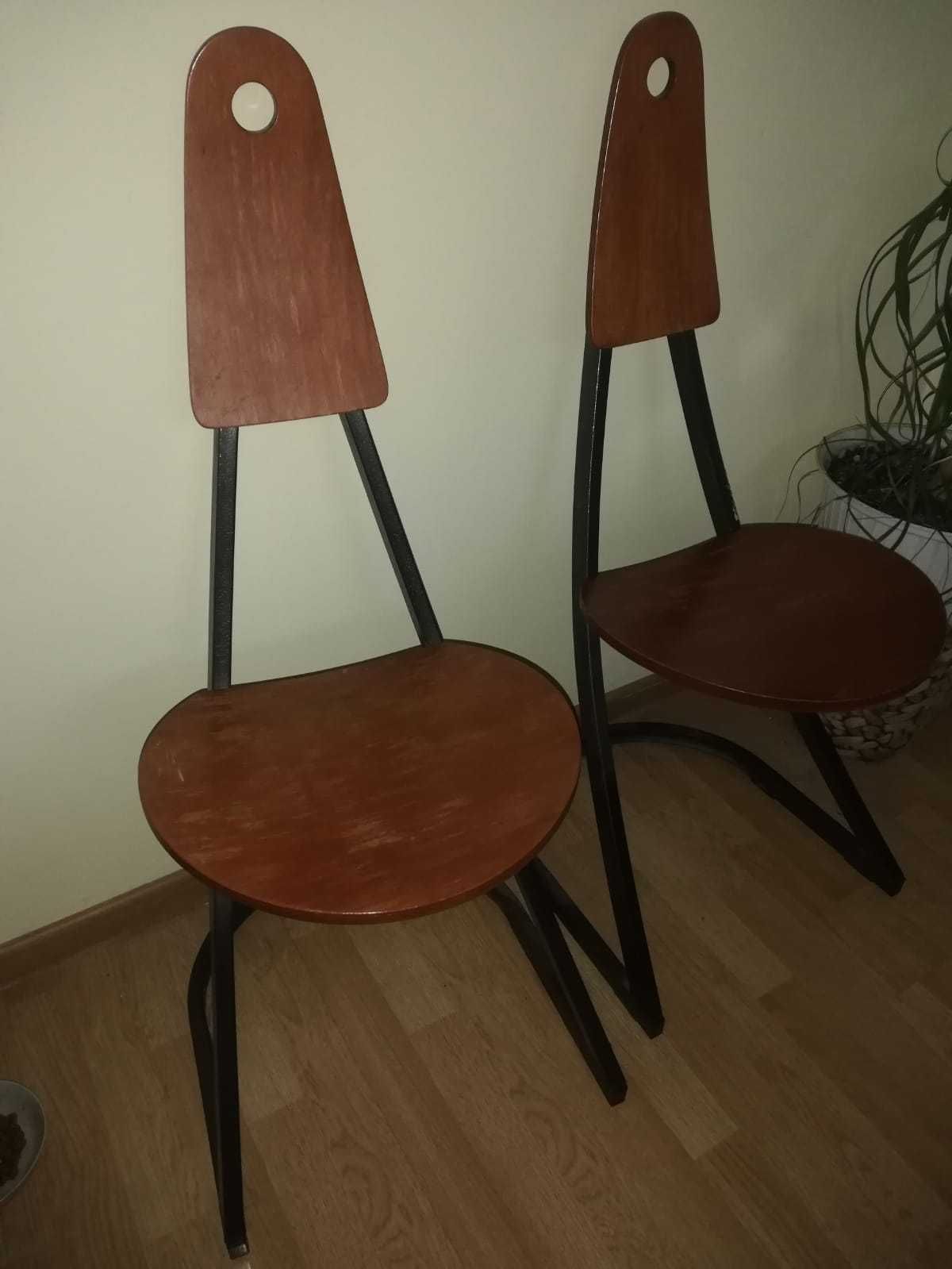 Krzesła metalowe kuchenne