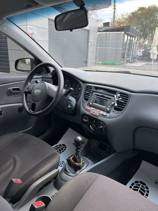 Продам Kia Rio 2010рік