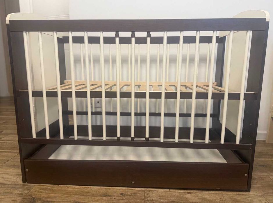 Łózeczko dziecięce drewniane Żyrafa 120x60 + materac, poduszka