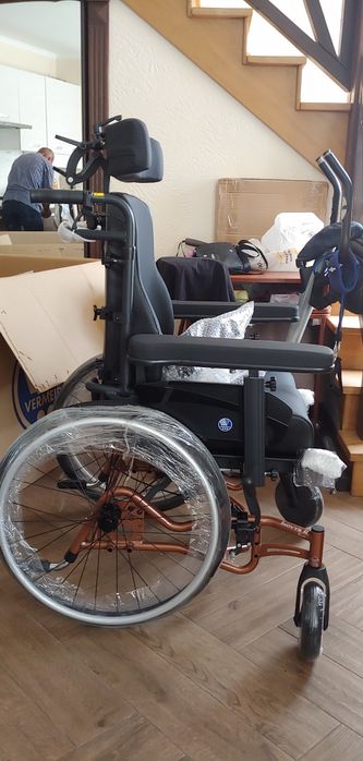 Продам інвалідну коляску Vermeiren, модель Inovys ll Evo