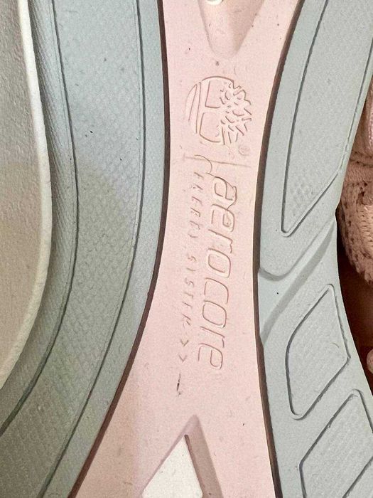 Buty Timberland buty damskie sportowe nr 41 pudrowy róż nowe
