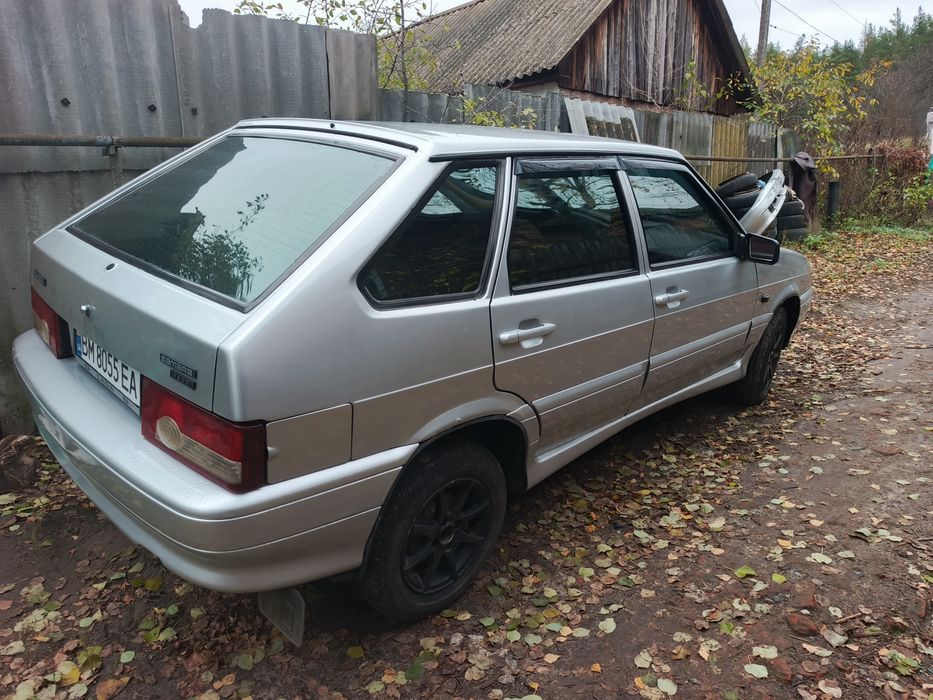 Автомобіль ВАЗ 2114