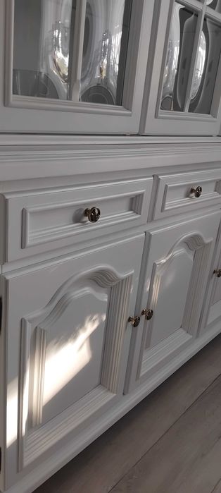 Kredens- witryna drewniany