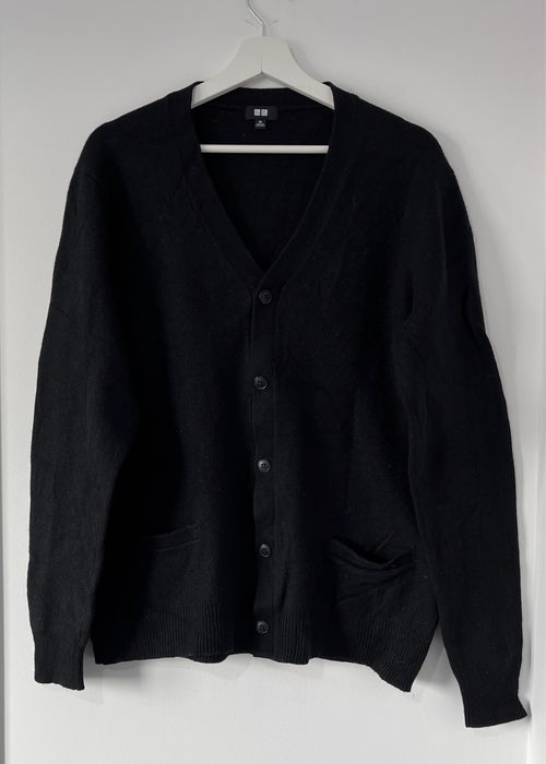 Uniqlo klasyczny wełniany kardigan z kieszeniami