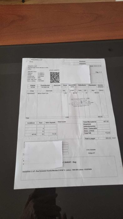 New coffee table (never used)64286577027585122