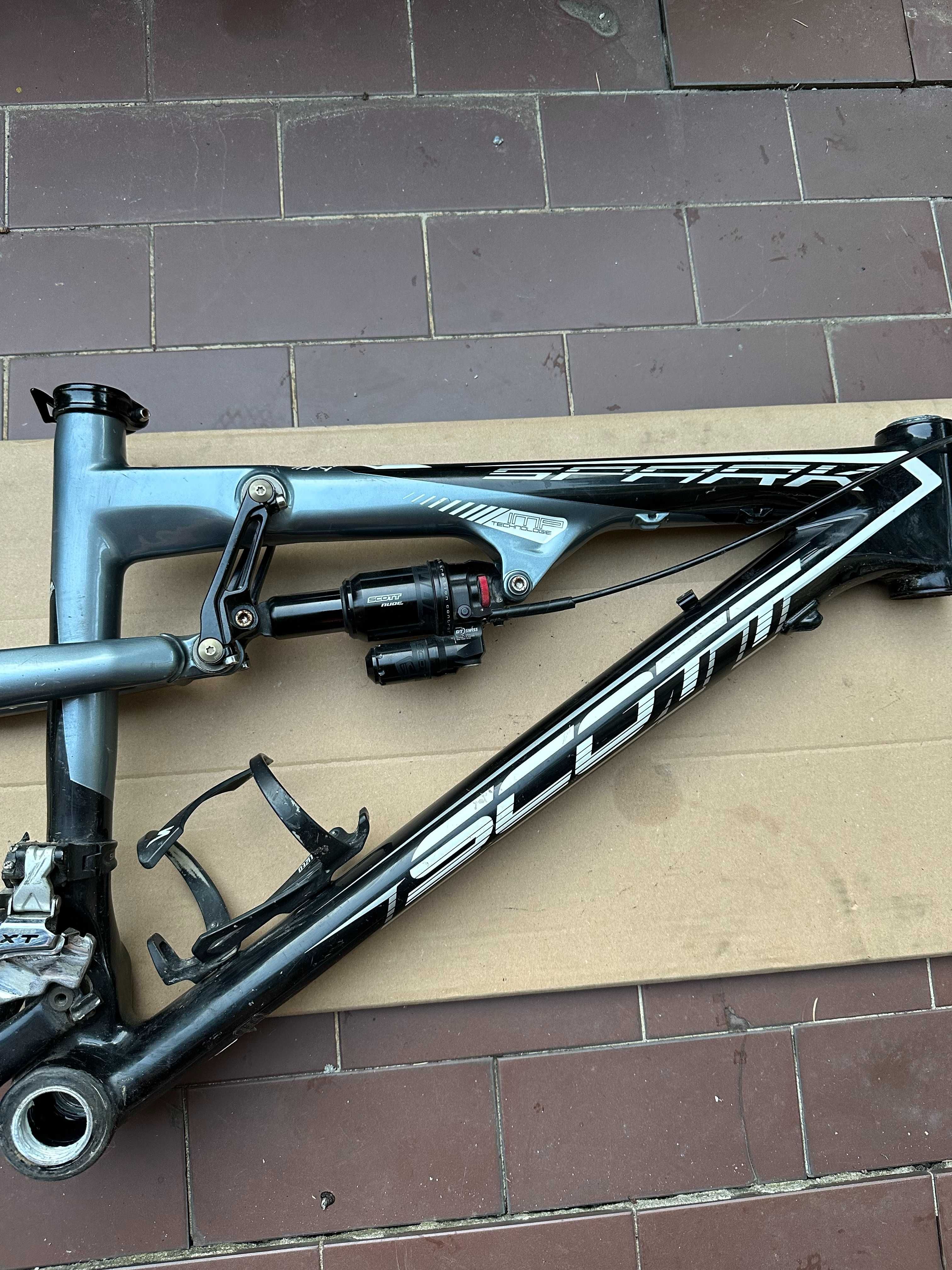 Rama SCOTT Spark Carbon 26" + Damper DT Swiss