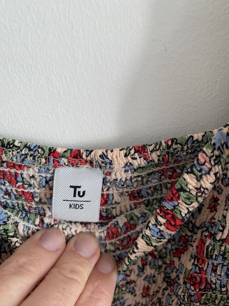 Sukienka letnia TU 122 beżowa kwiatki wiskoza marszczenie