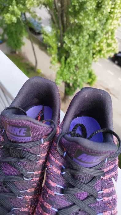 Бігові кросівки Nike LunarEpic Low Flyknit 2 Розмір 40.5 (26см)
