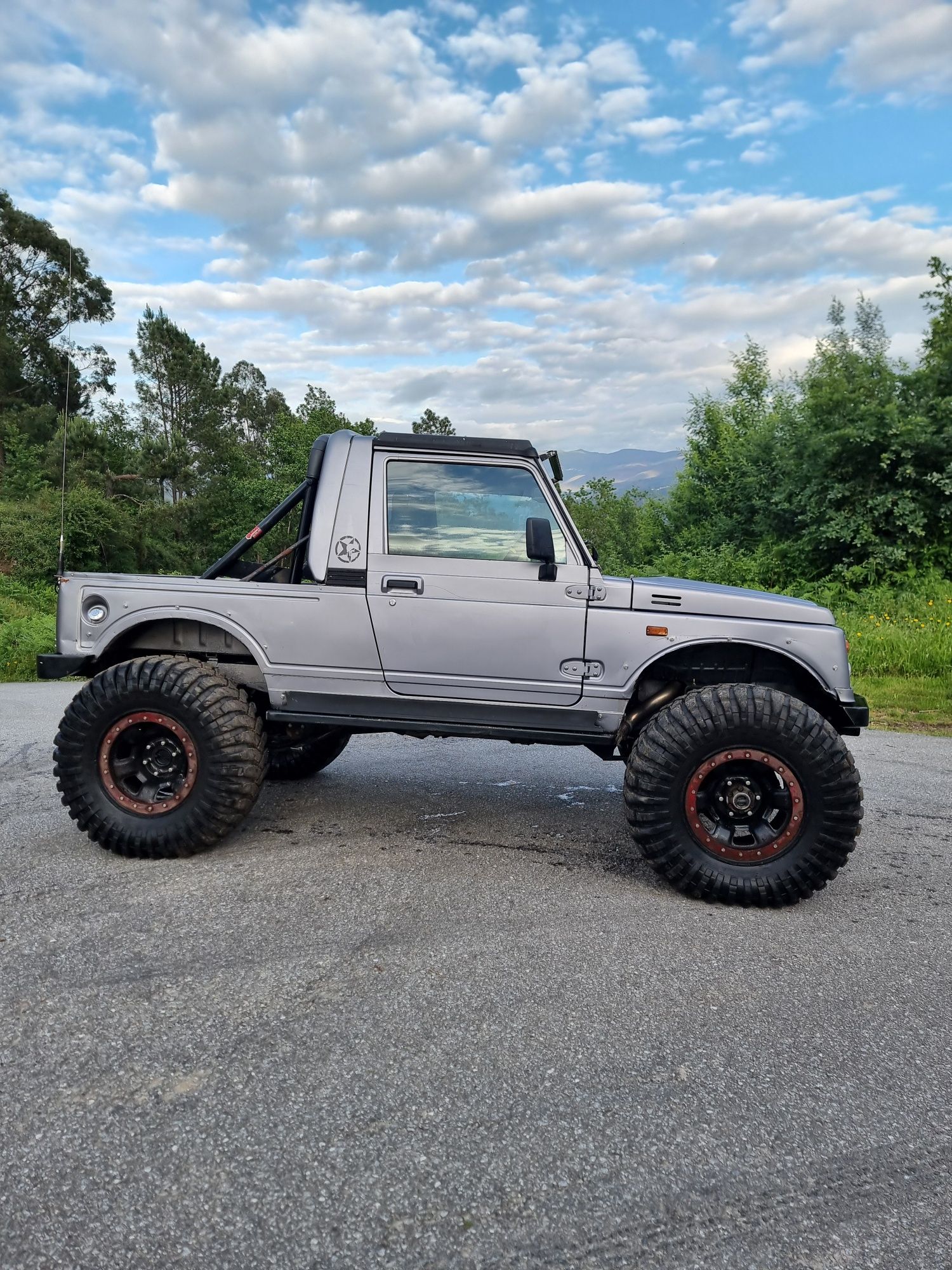 Suzuki Samurai pick up