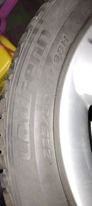 Felgi z oponami zimowymi