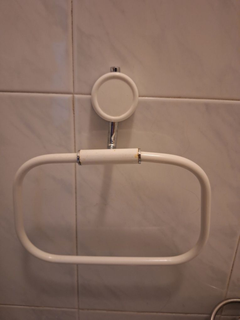 Toalheiros Brancos