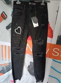 Spodnie damskie czarne jeans rurki serce stan nowy z metką rozmiar XS