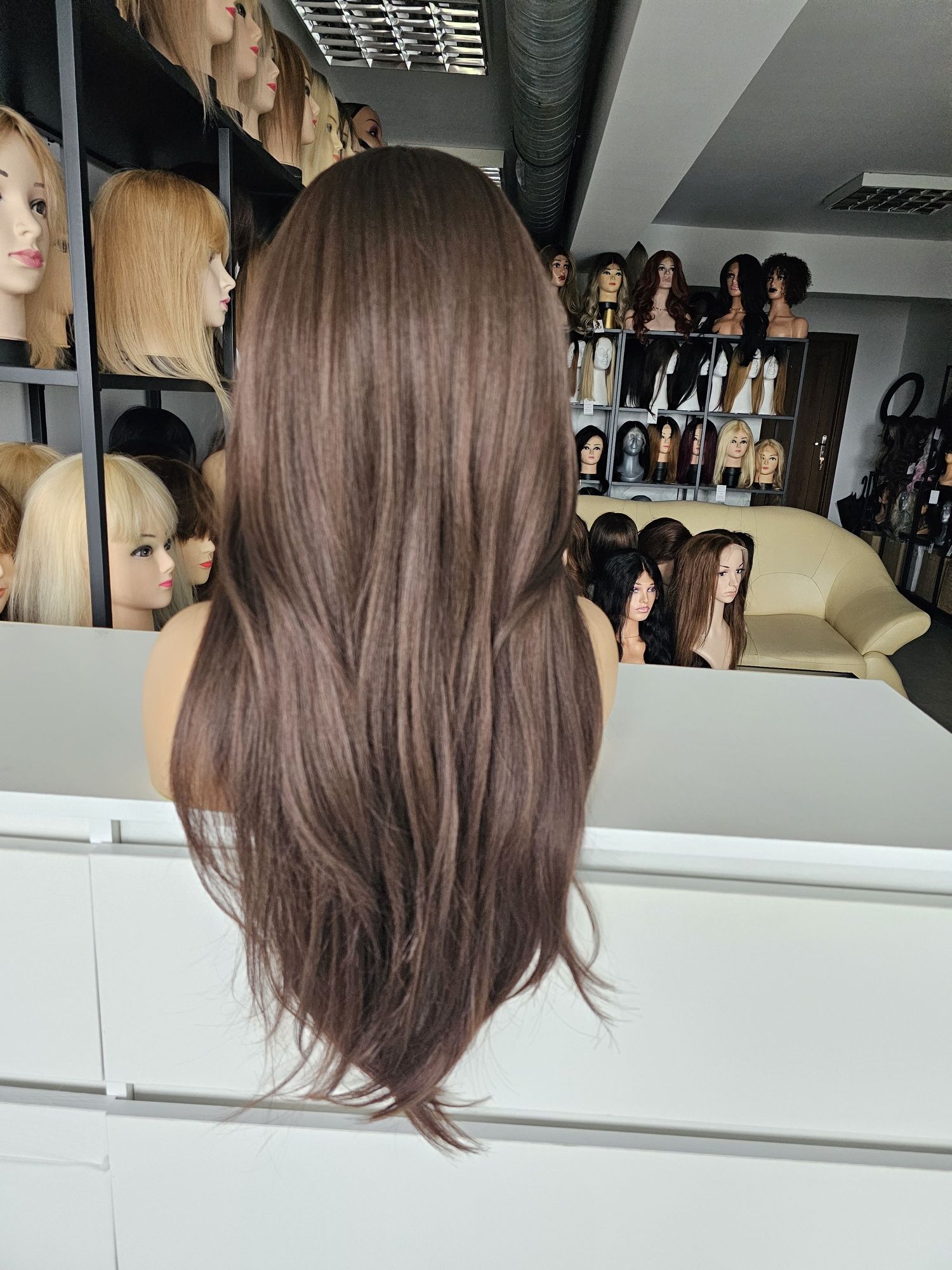 Długa lekka peruka premium naturalny brąz lace front Livia naturalny