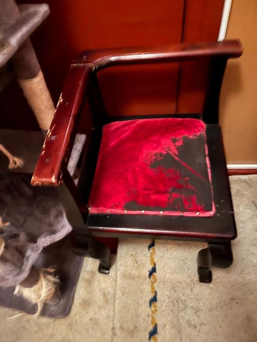 Krzesło narożnikowe antyk