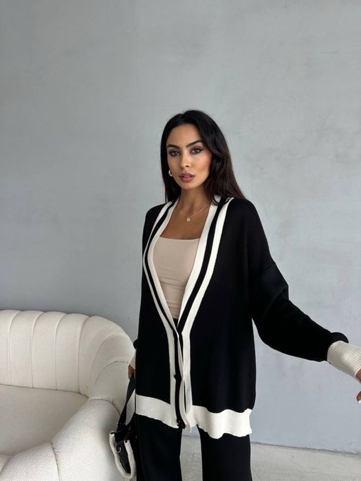 Костюм теплий чорний та молочний