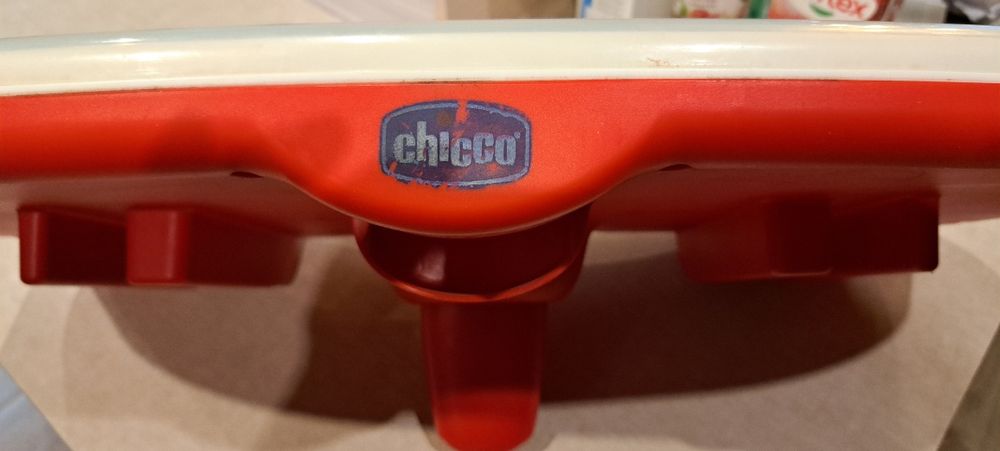 Oddam za darmo fotelik do karmienia chicco