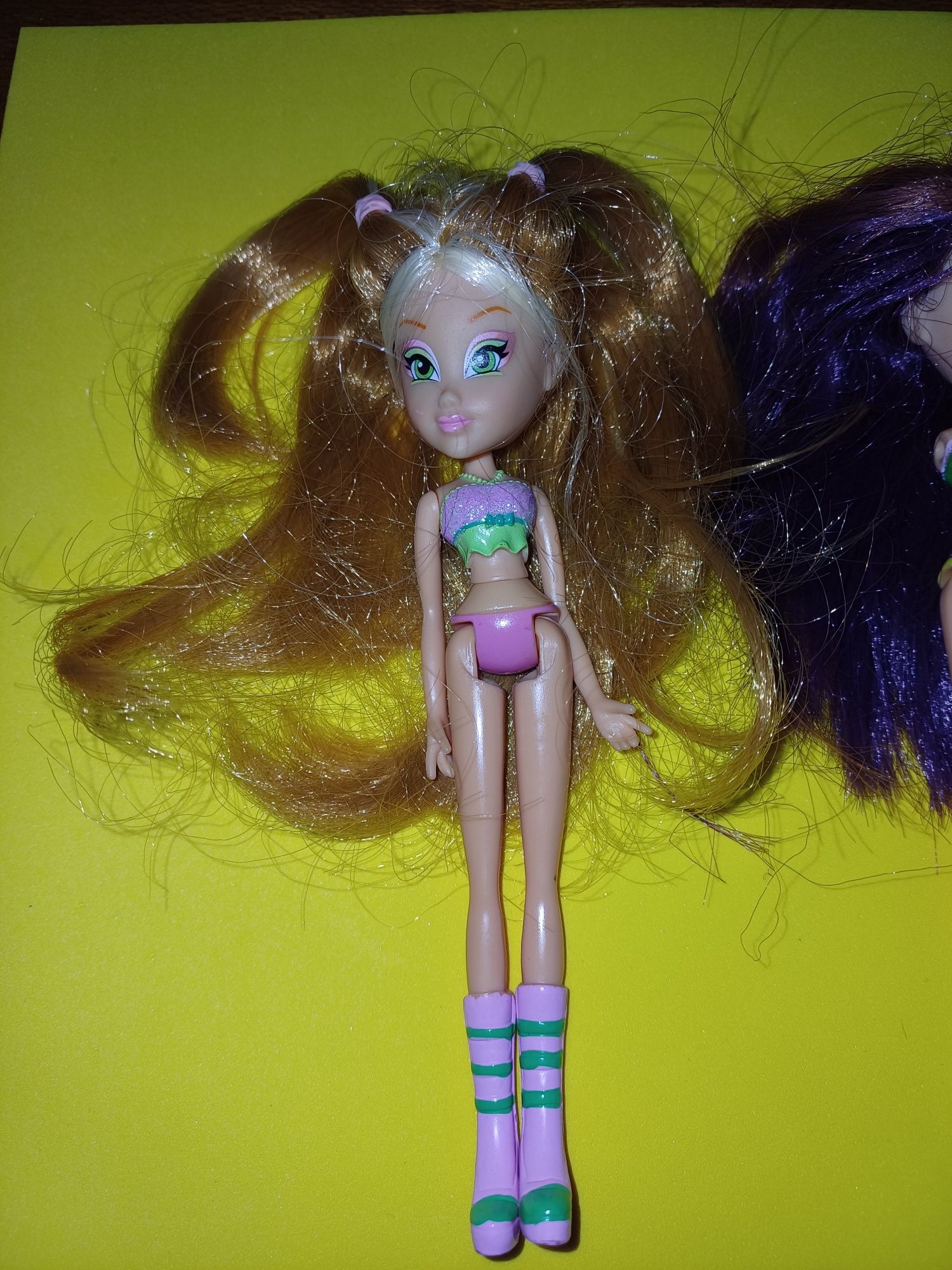 Conjunto de 3 bonecas Winx.