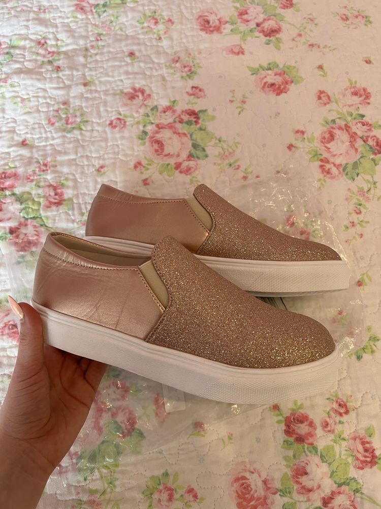 Nowe buty półbuty wsuwane Deezee r. 39 błyszczące